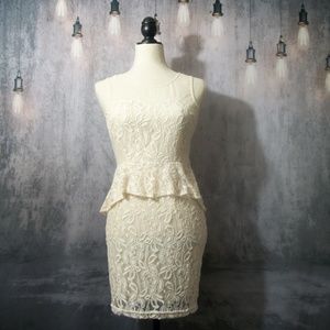 Love Point Fitted Cream Dress Size Medium